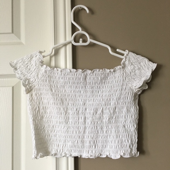 H&M Divided White Shirred Crop Top - Picture 2 of 3
